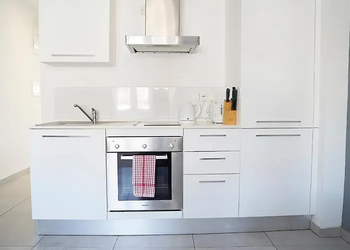 Modern Close To The Sea Apartament